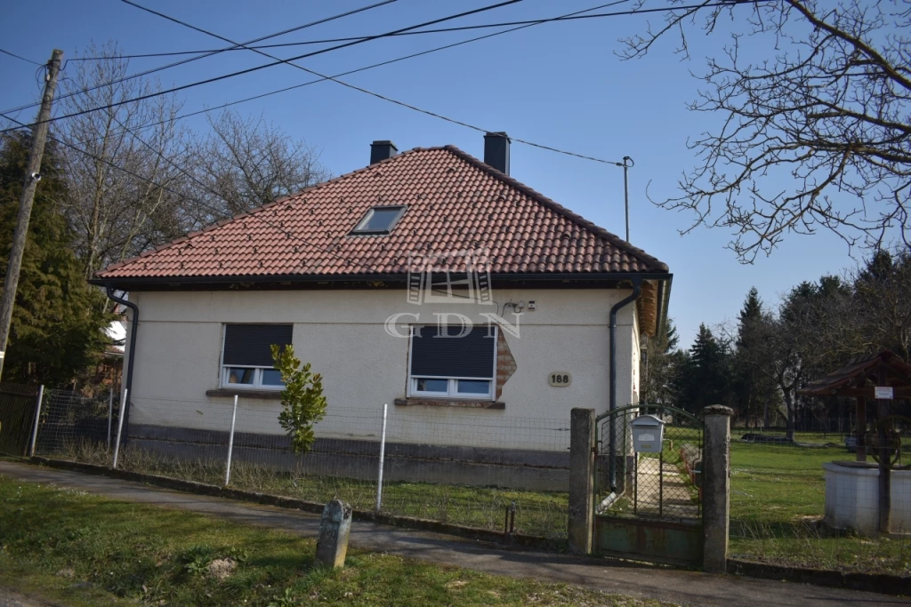 Eladó családi ház, Felsőmarác, Fő út