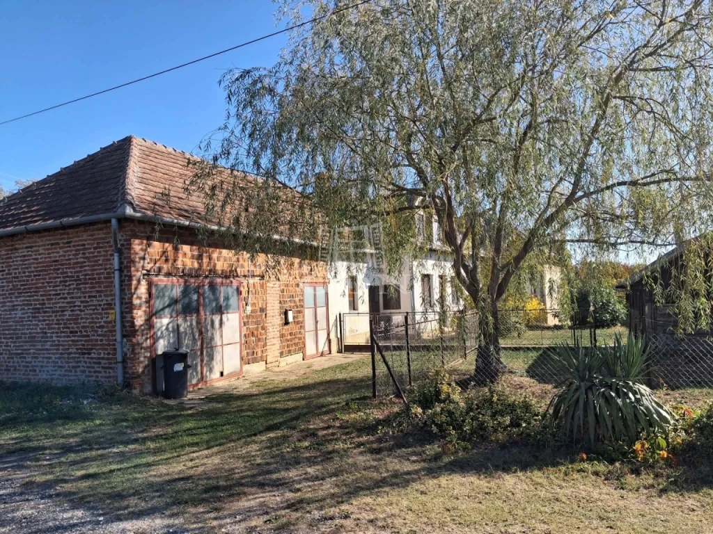 Eladó családi ház, Szőce, Vadása tó közelében