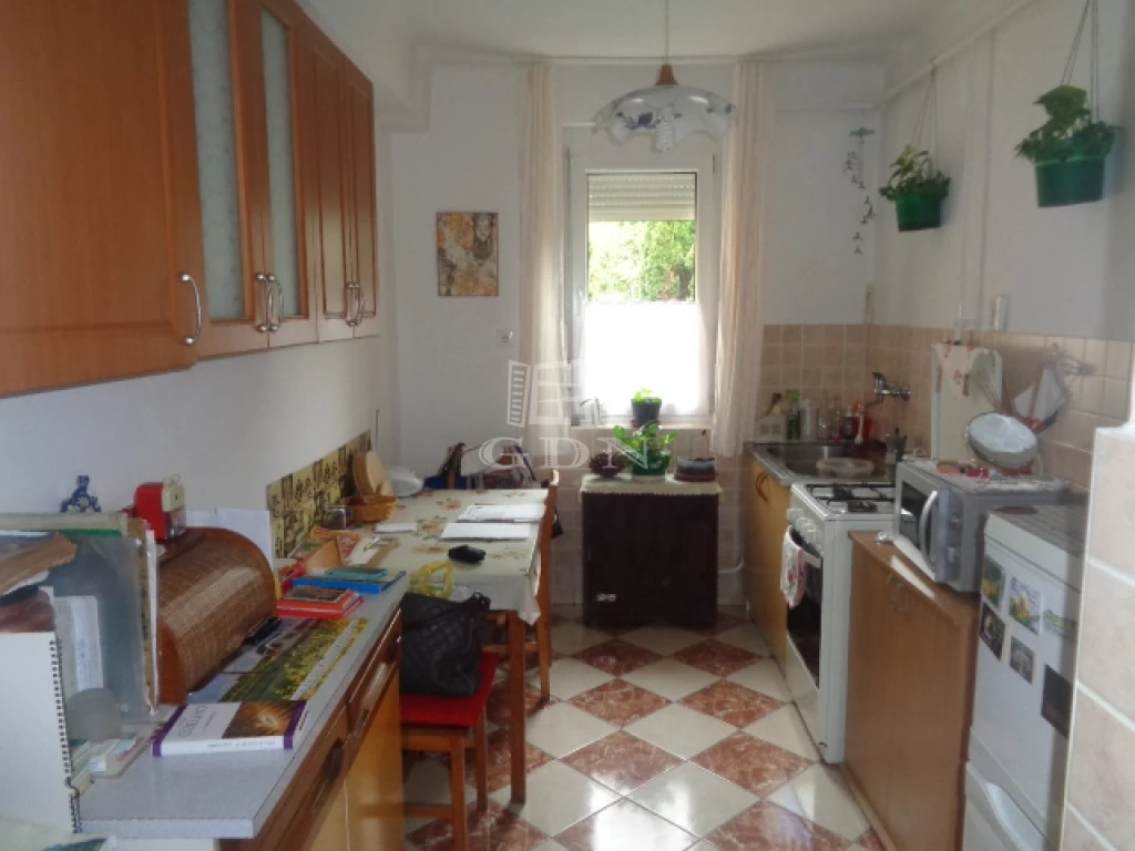 Eladó téglalakás, Körmend, Belváros, Csendes övezet