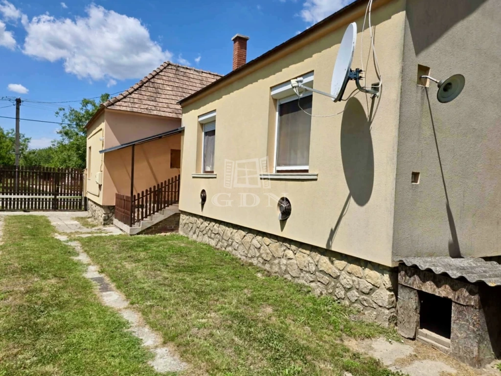 Eladó családi ház, Kup, Családi ház