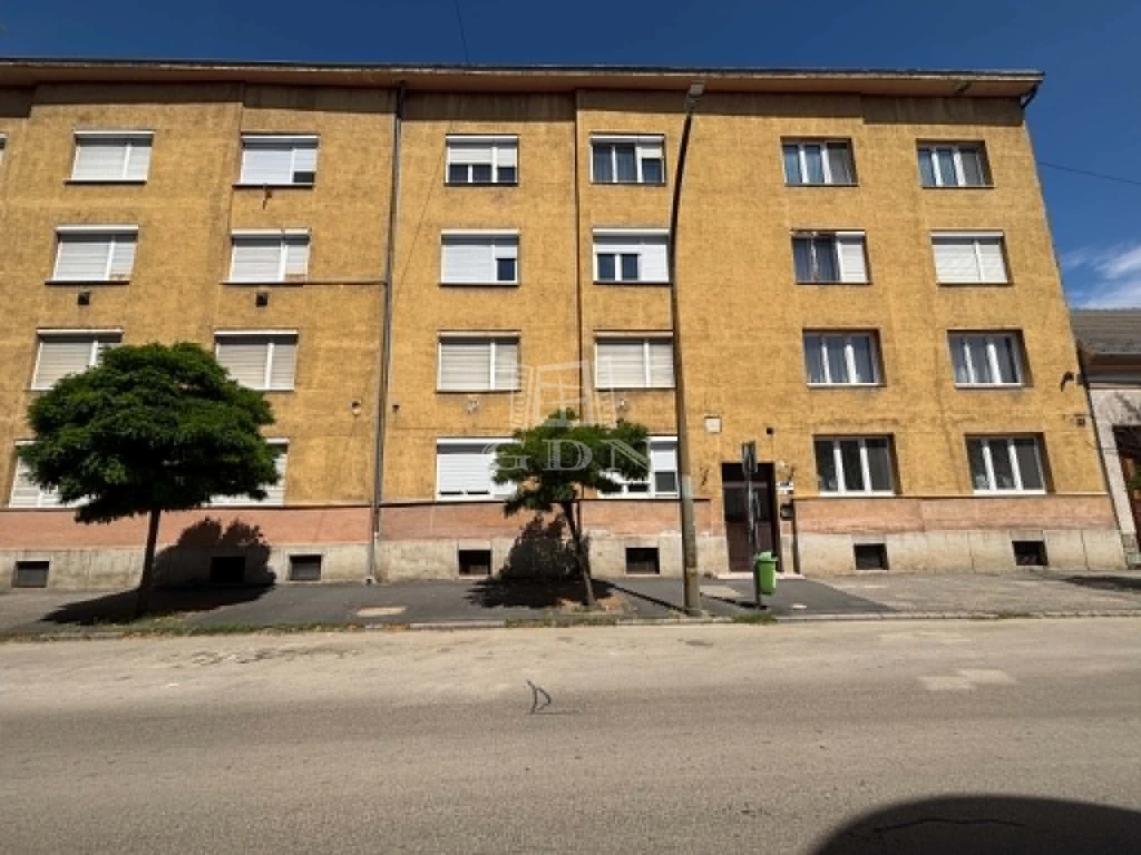 Eladó téglalakás, Szombathely, Belváros, Szelestey László