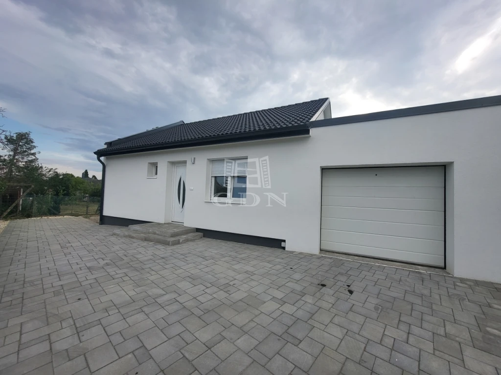 Eladó családi ház, Szombathely, Alsóhegy, Villaövezetben ház eladó