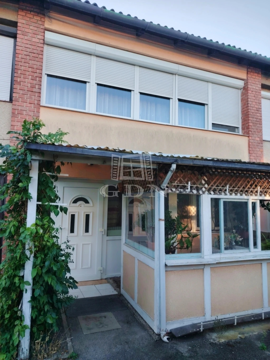Eladó sorház, Körmend, Vasútmellék