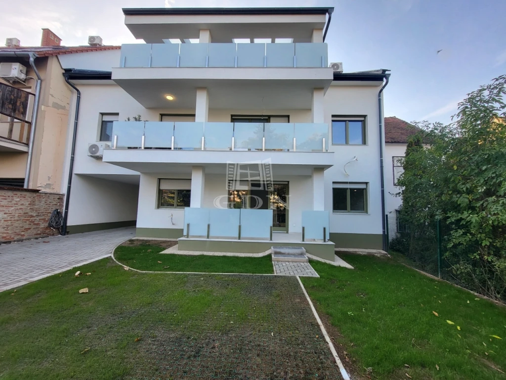 Eladó téglalakás, Szombathely, Belváros, Babits Mihály utca