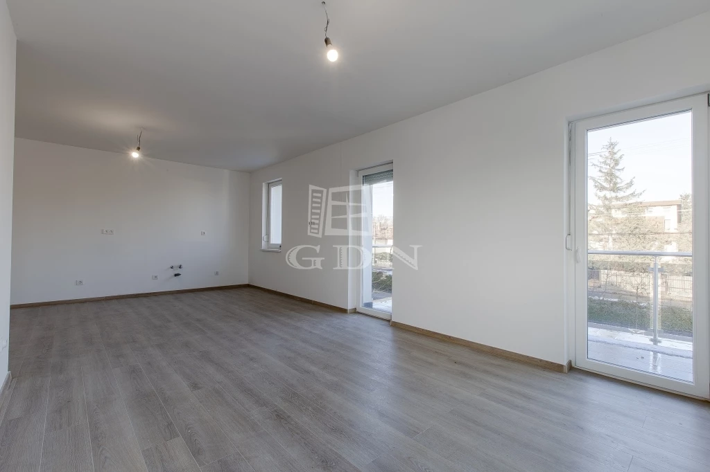 Eladó téglalakás, Budapest XVI. kerület, Cinkota, Cinkota frekventált részén