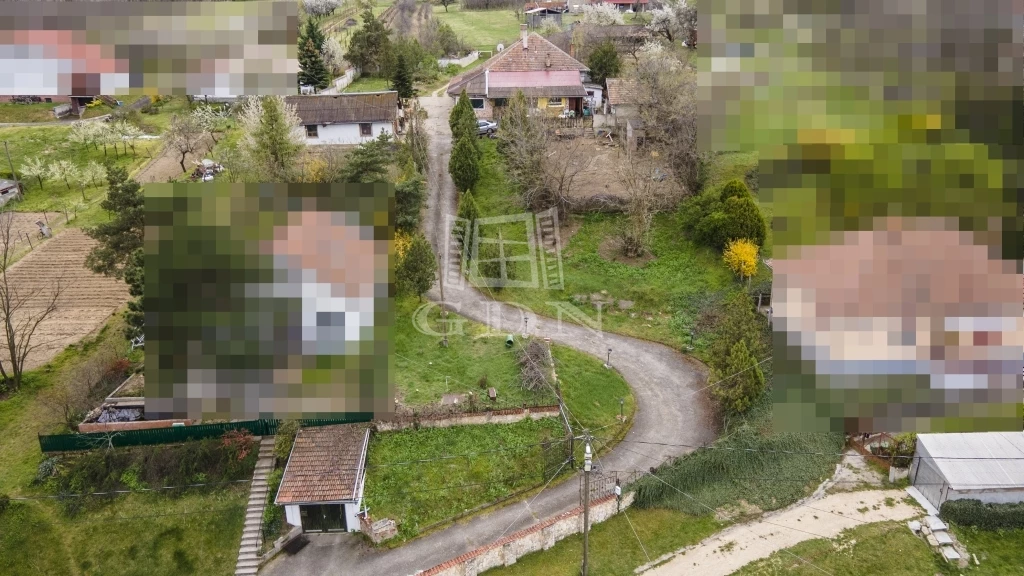 Eladó családi ház, Galgahévíz, Galgahévíz panorámás részén