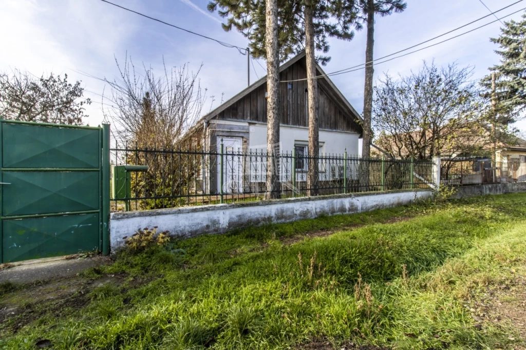 For sale house, Szentmártonkáta, Csendes részen