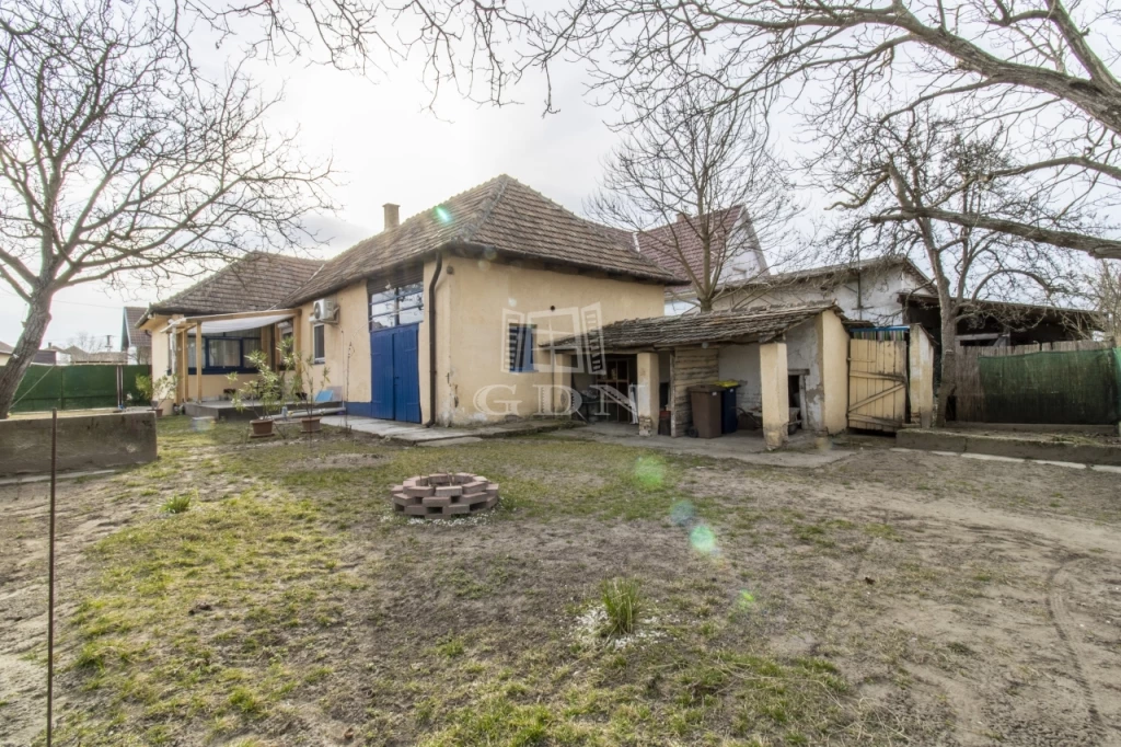 For sale house, Hévízgyörk, Főúton, közel mindenhez