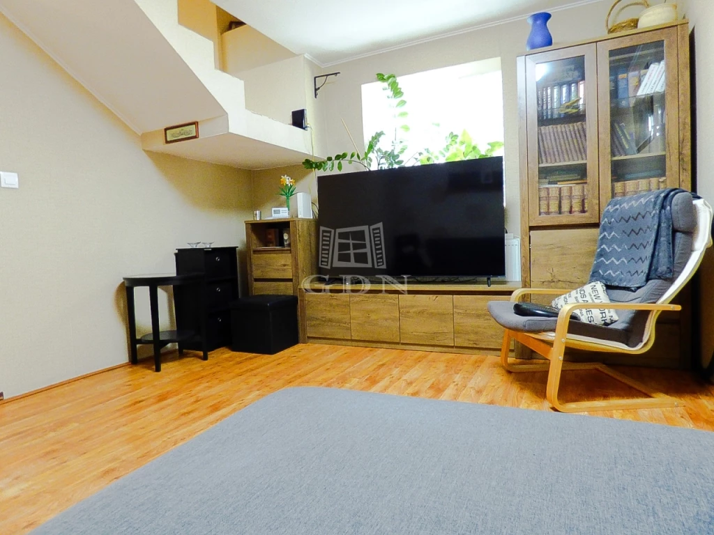 c3-1-name c2-1-name, Szada, Szada zsákutcájában