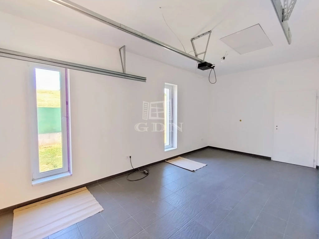 Eladó családi ház, Mogyoród, Borvirág utca