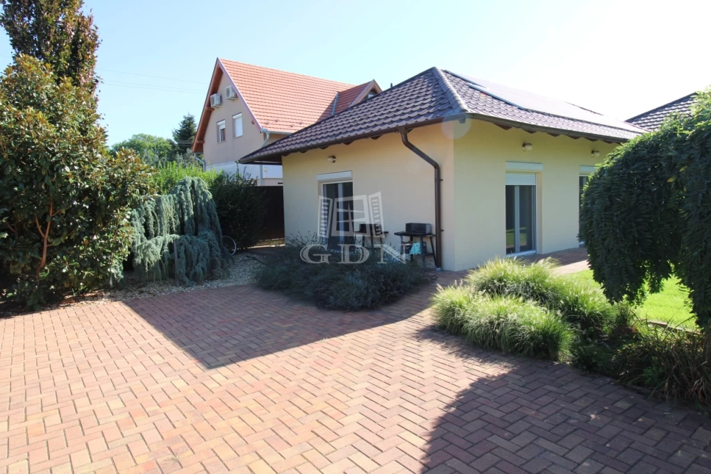 Eladó családi ház, Fót, Kisalag, Fót Kisalag