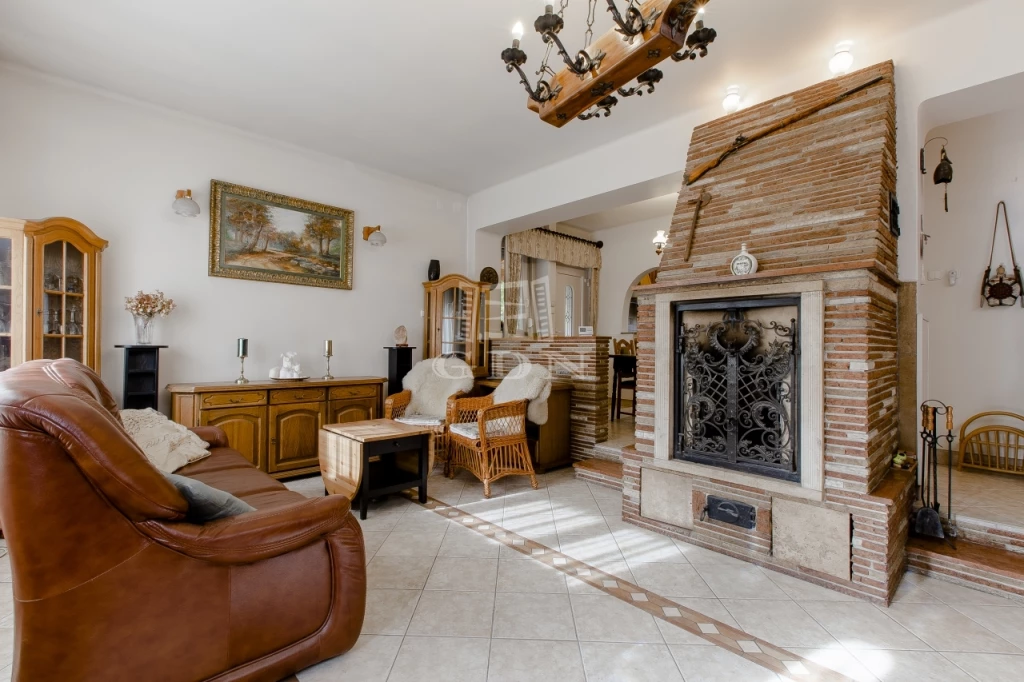 Eladó üzlet, Budapest XVI. kerület, Mátyásföld, Újszász utca