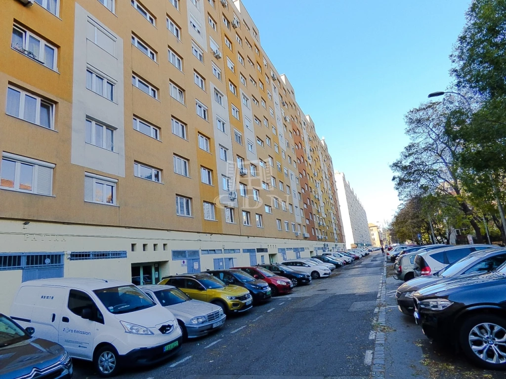 Eladó panellakás, Budapest III. kerület, Óbuda, Vörösvári út