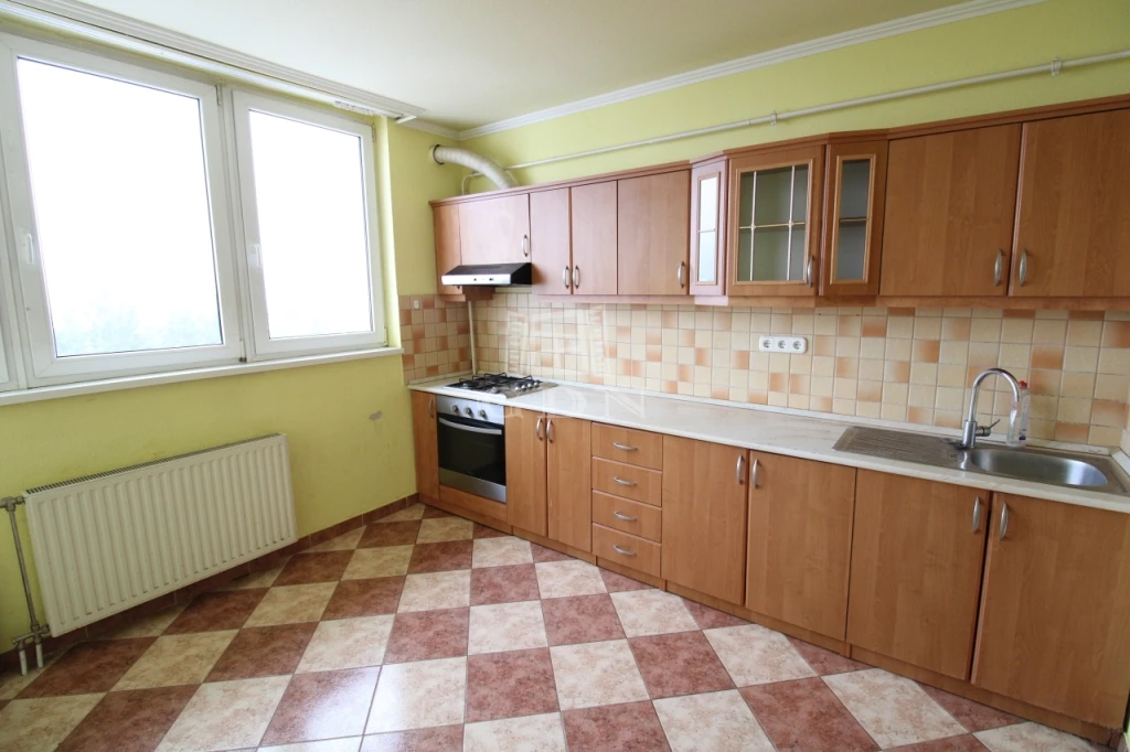 Eladó téglalakás, Budapest III. kerület, Testvérhegy, Bécsi út