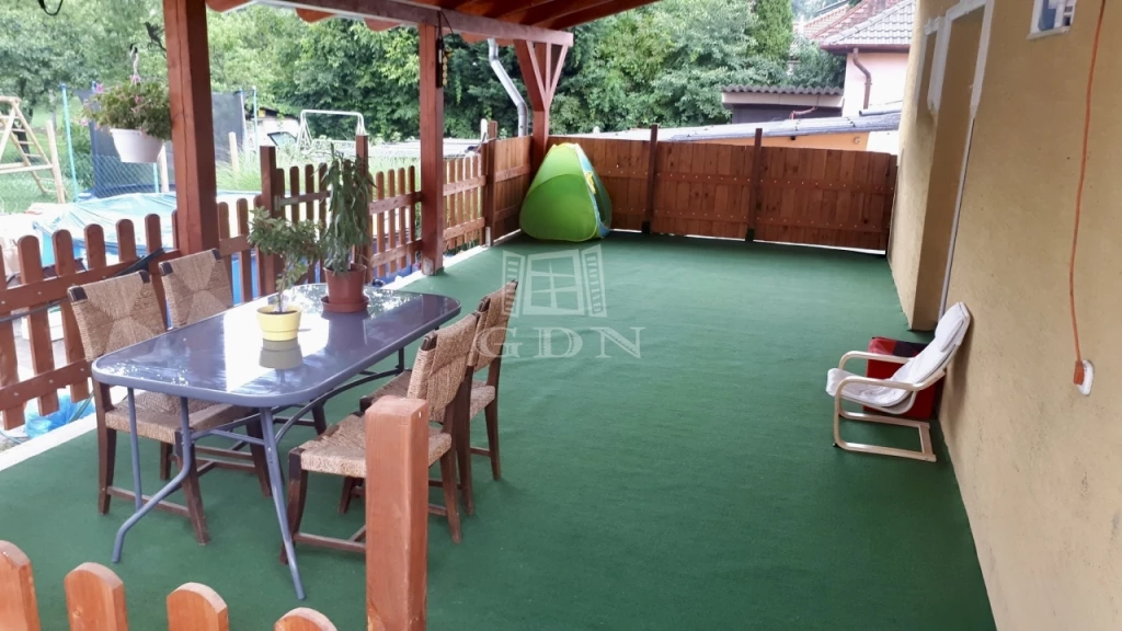 c3-1-name c2-1-name, Maglód, Nyaraló, Erzsébet körút