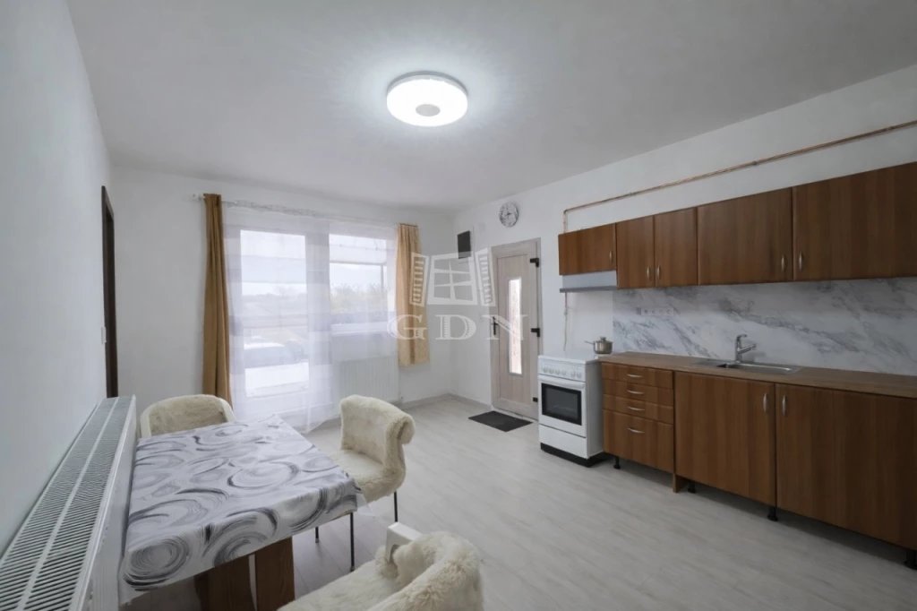 Eladó téglalakás, Hatvan, Óhatvan, Óhatvan csendes részén