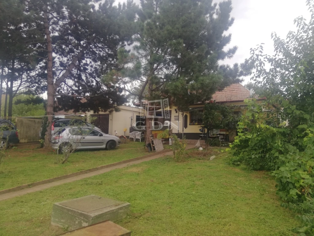 Eladó családi ház, Kerepes, Hollandiatelep, Kerepes központi, csendes részén