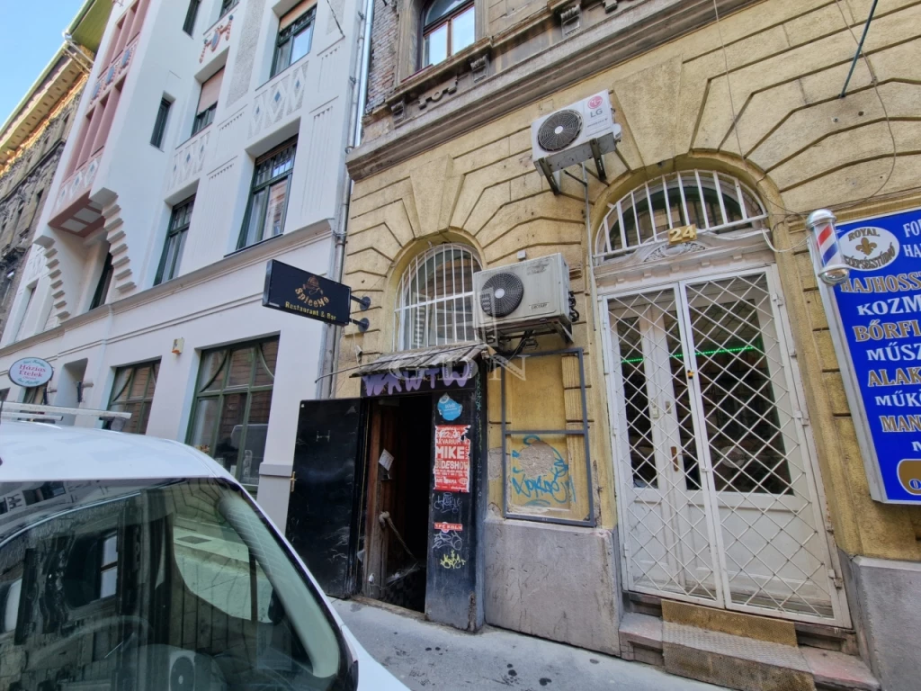 For sale eatery, restaurant, Budapest VI. kerület, Nagykörúton kívüli terület, Vörösmarty utca