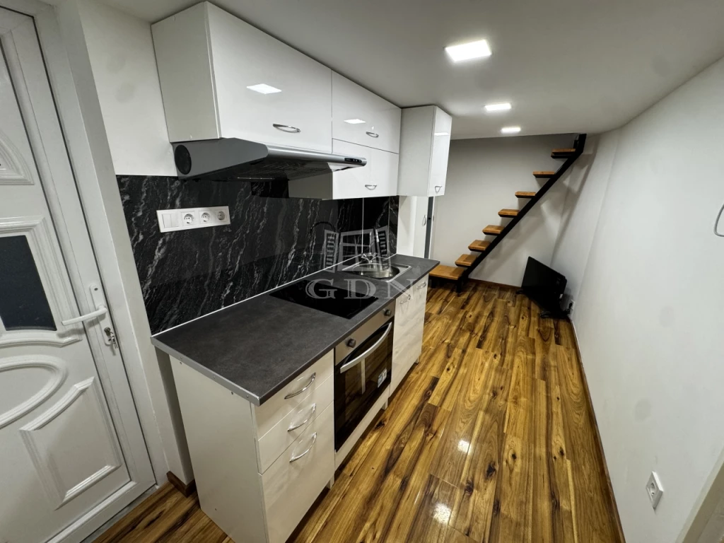 Eladó téglalakás, Budapest VIII. kerület, Józsefváros, Népszínház utca