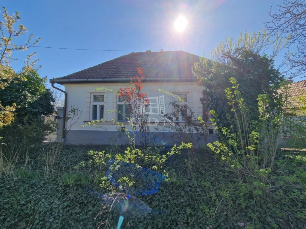 Eladó családi ház, Tura, Gyermekorvosi rendelőhöz közel