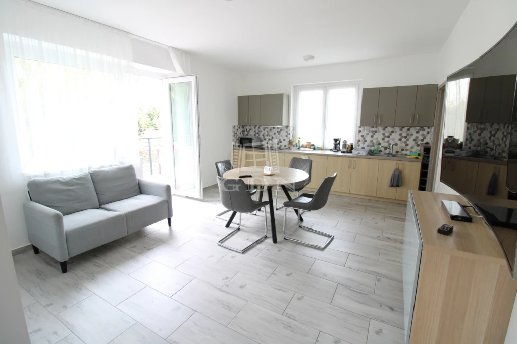 Eladó családi ház, Ecser, Ecser belváros