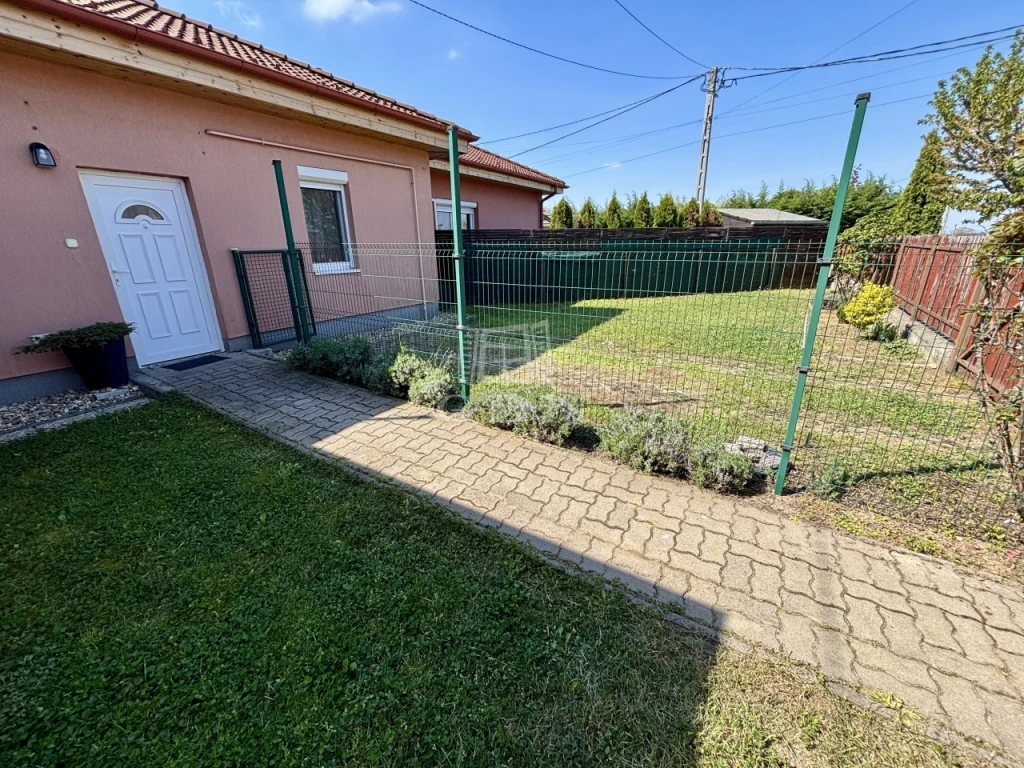 c3-1-name c2-82-name, Maglód, Krisztinatelep, Beregszász utca