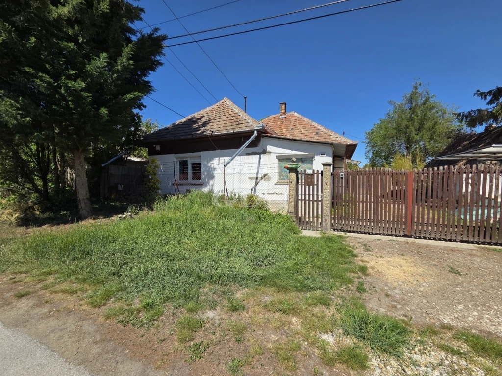 Eladó családi ház, Tóalmás, Óvoda közelében