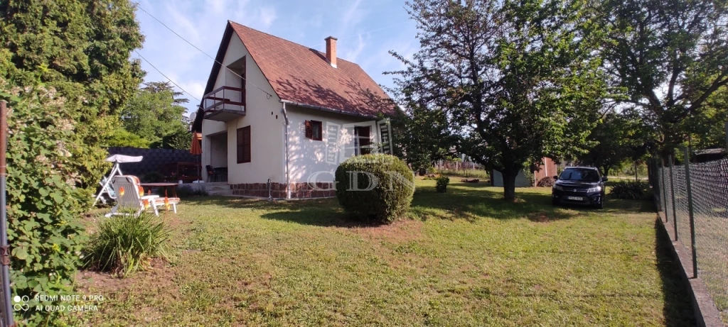 c3-1-name c2-63-name, Balatonkenese, Tikervölgy, Tiker utca