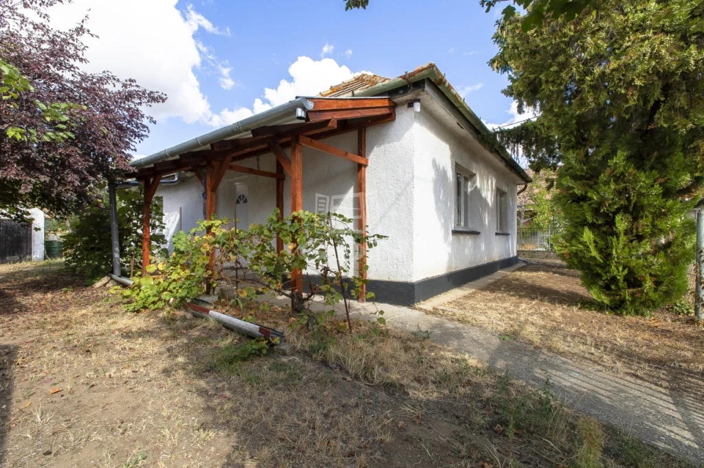 Eladó családi ház, Budapest XVII. kerület, Rákoscsaba, Rákoscsaba csendes részén