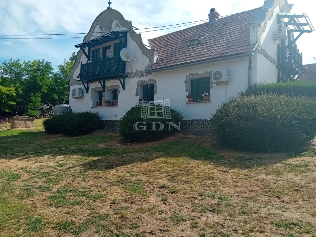 Eladó tanya, Igal, Kányadomb