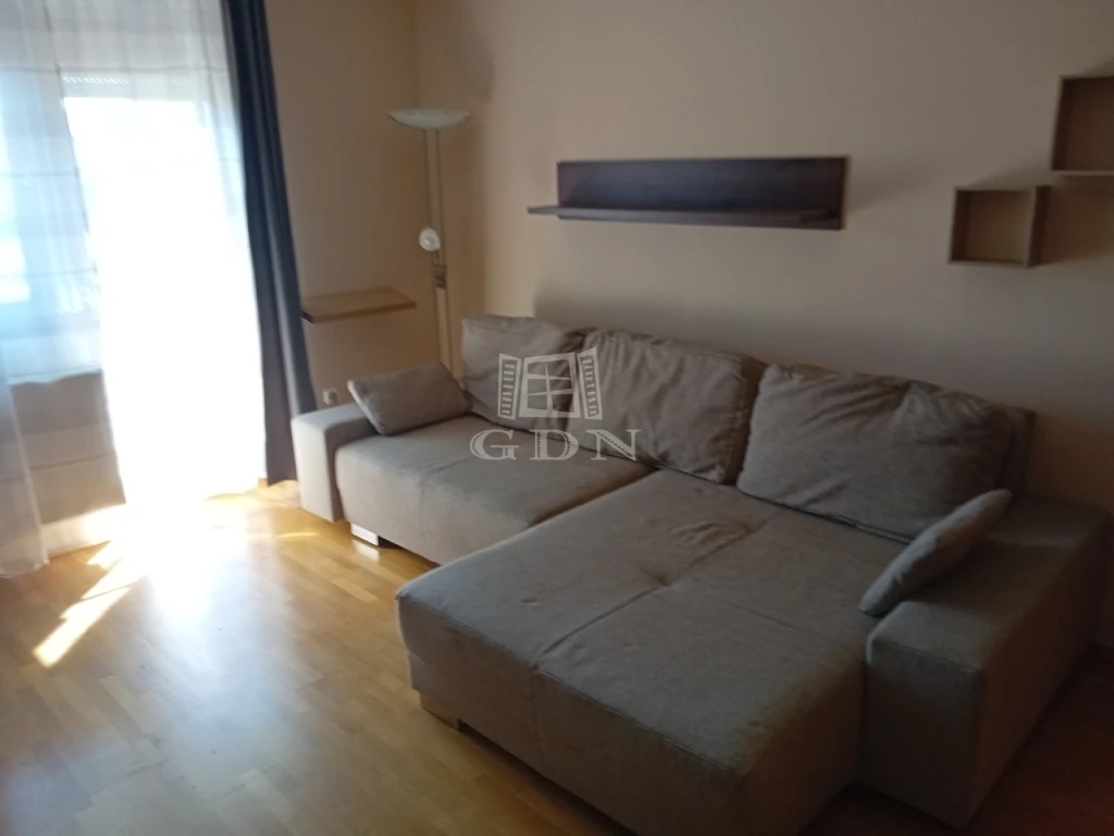 Kiadó téglalakás, Kaposvár, Virág utca