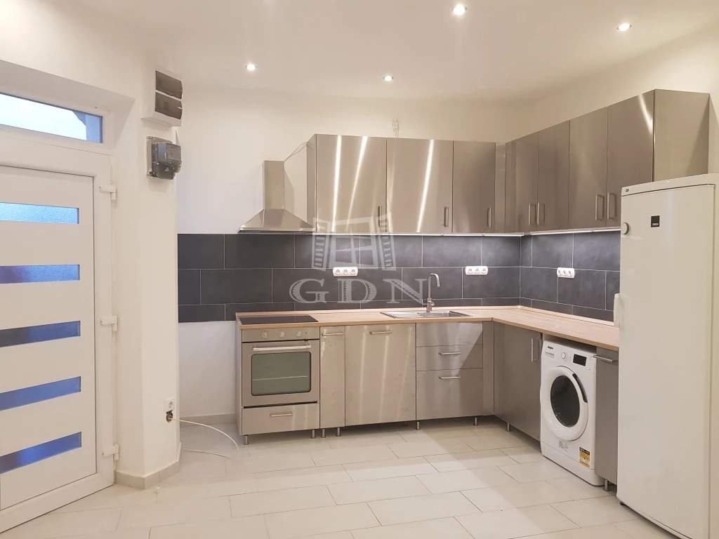 For sale brick flat, Budapest VIII. kerület, Orczy negyed, Csobánc utca