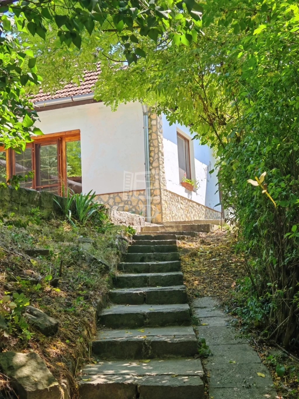 Eladó családi ház, Pécel, Újtelep, Újtelep - családiház