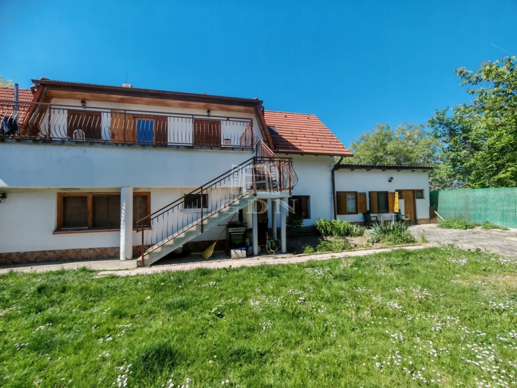 Eladó egyéb kereskedelmi-ipari, Balatonszabadi, Fokszabadi, Petőfi tér