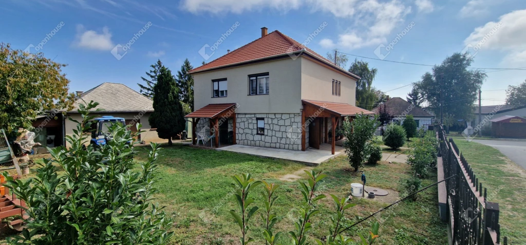 For sale house, Szegi, Alkotmány út