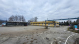 Eladó 14946 m2-es telephely: 659 m2 iroda 740 m2 tároló 241 m2 raktár