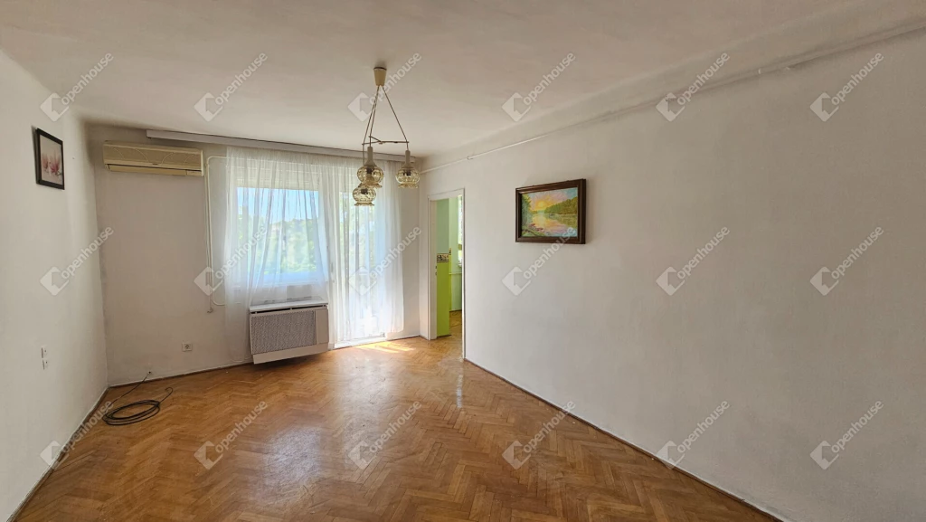 Tágas, világos 2 szobás lakás Mezőkövesd szívében!