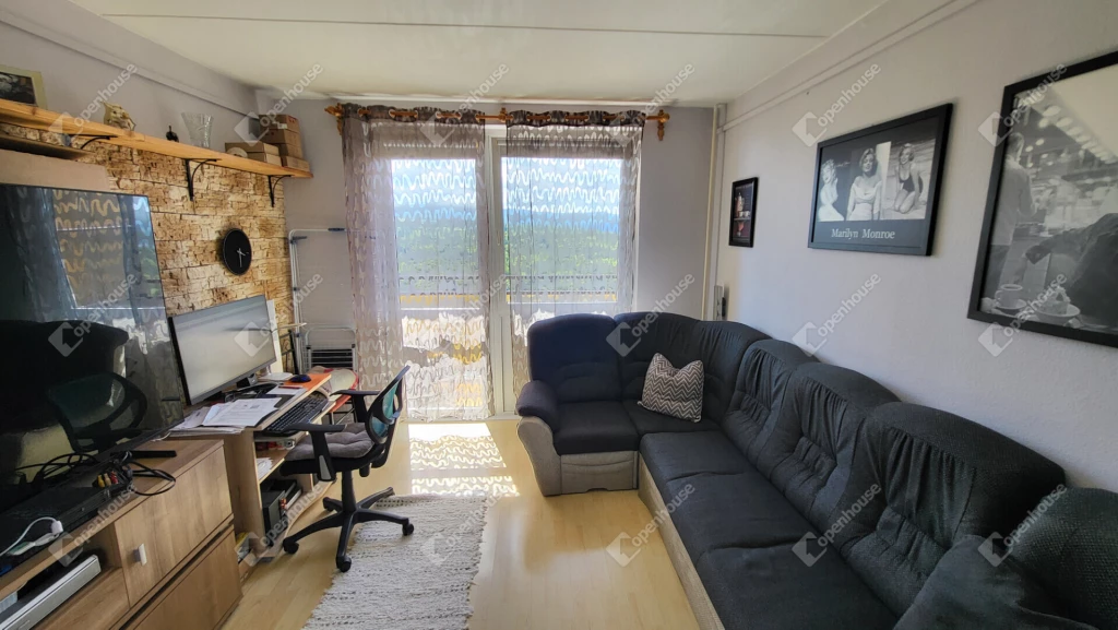 2023-ban felújított 3 szobás panorámás lakás, Avas III. ütemben eladó!