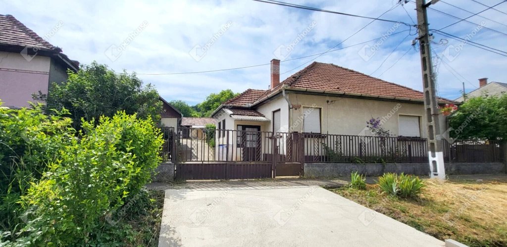 Alkalmi áron, kiváló állapotú 125 m2-es családi ház Zilizen eladó!