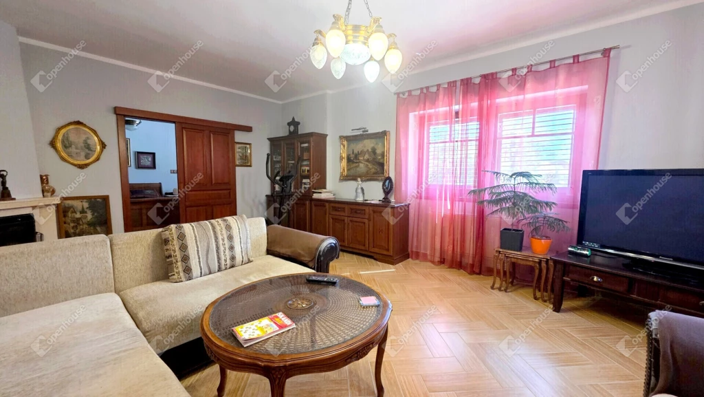 Két generációs családi ház eladó a Vologda városrészen nagy telekkel