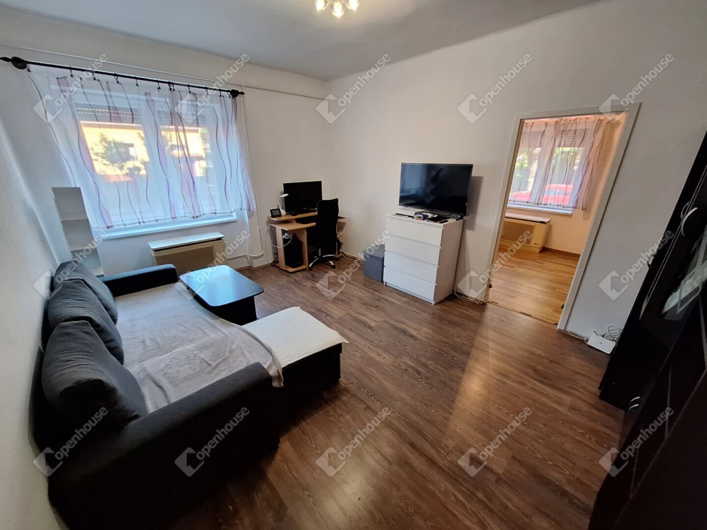 Felújított 52m2-es földszinti tégla lakás eladó a Kilián-Északon