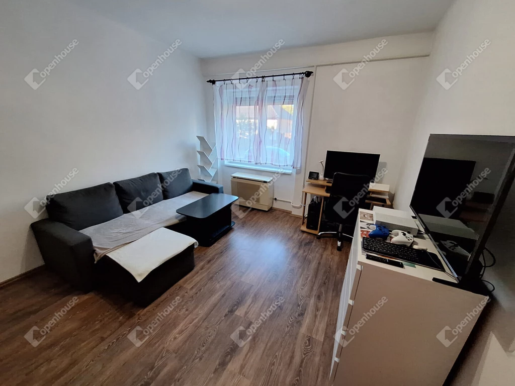 Felújított 52m2-es földszinti tégla lakás eladó a Kilián-Északon