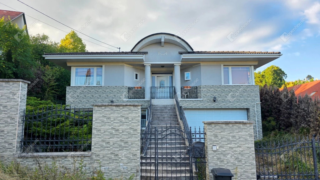 c3-1-name c2-1-name, Miskolc, Miskolctapolca, Szathmáry Király Pál utca