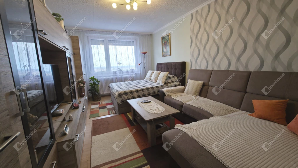 c3-1-name c2-20-name, Miskolc, Avas, Középszer utca