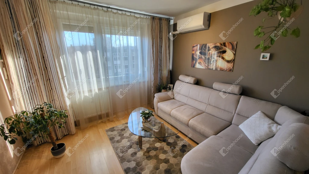 Miskolci felújított, 60m2-es, erkélyes, belváros közeli panorámás lakás