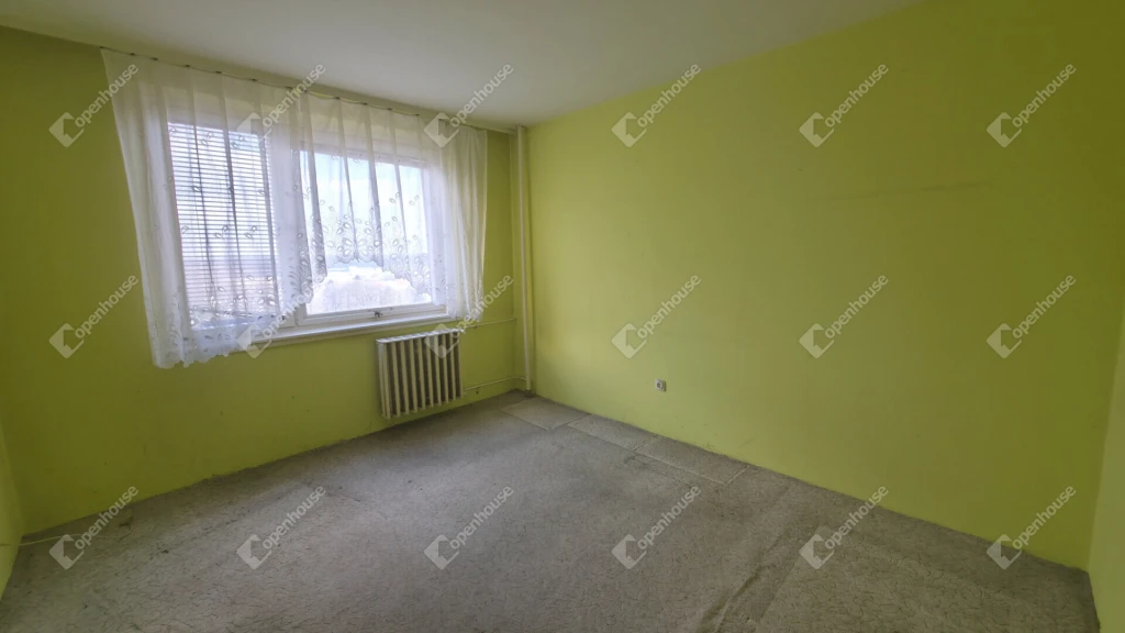 Eladó 2 szobás panorámás felújítandó lakás a Testvérvárosok újtán