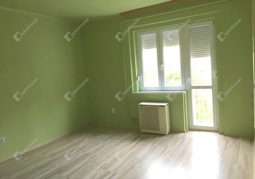 Miskolcon az Észak-kiliánban 2. emeleti jó állapotú garzonlakás eladó