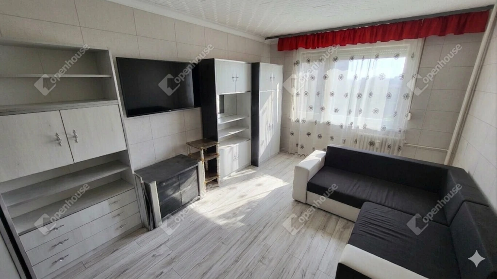 Panorámás 3 szobás 51m2-es lakás eladó a Középszer utcán!