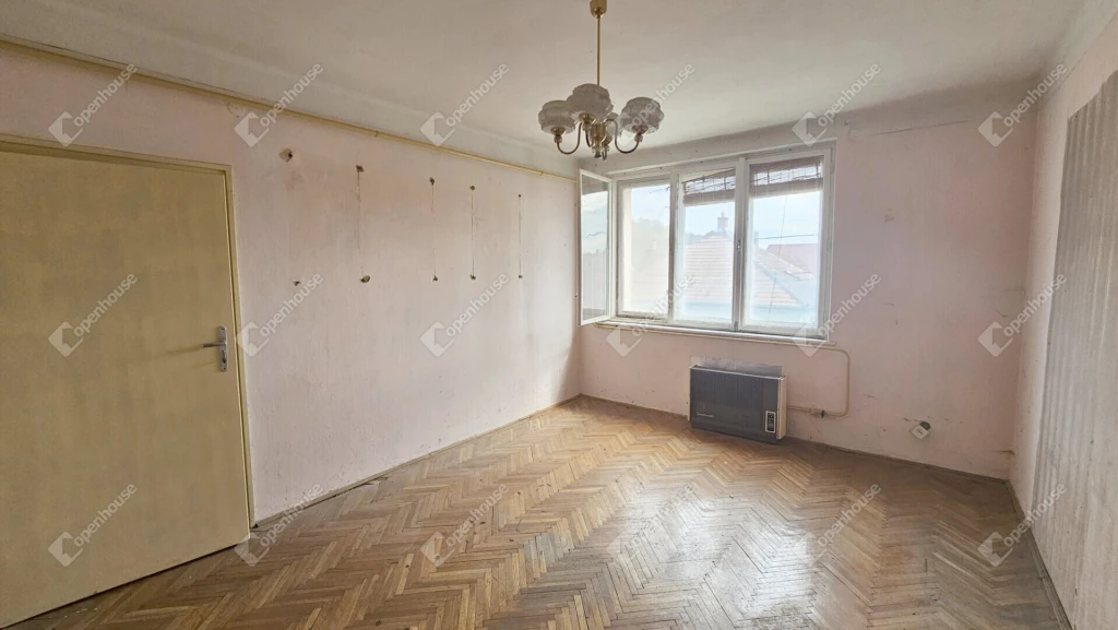 Erkélyes, első emeleti lakás, ami a te fantáziád szüleménye lesz!