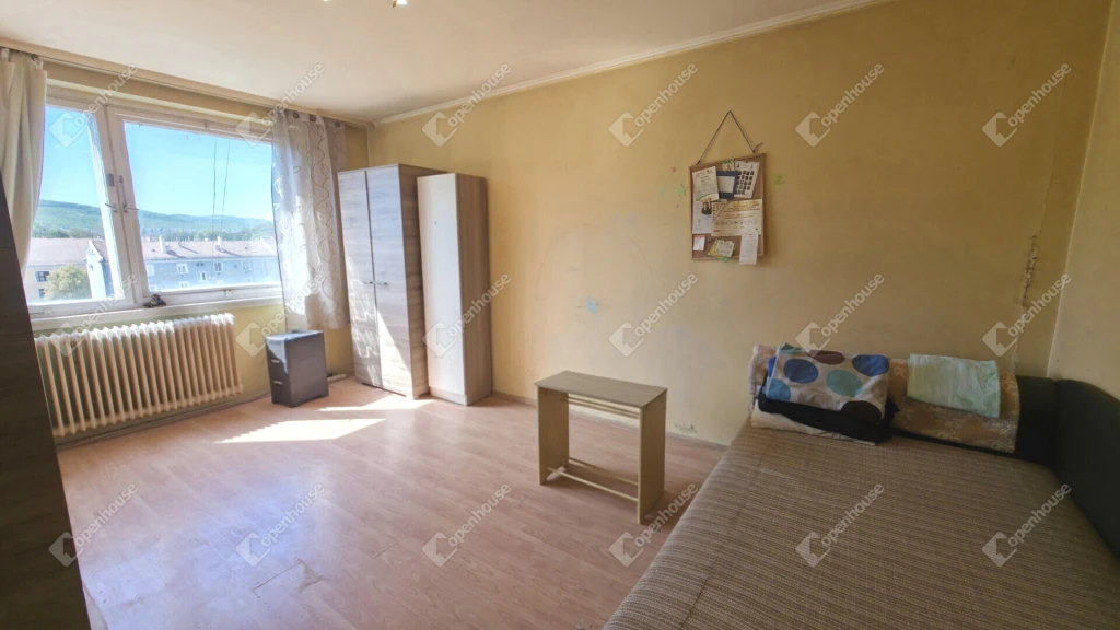 Panorámás másfél szobás 6. emeleti lakás eladó Miskolc Bulgárföldön!